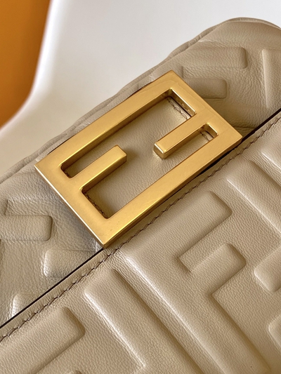 フェンディバッグ全体デザイン